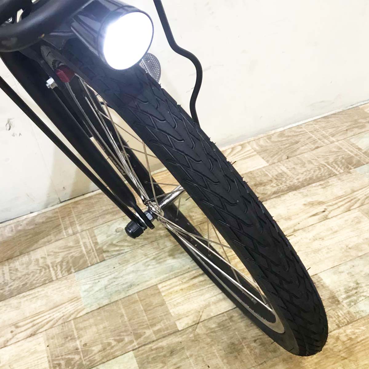 ブリヂストン アシスタ ユニ ベージュ 20インチ KA056 【中古車】