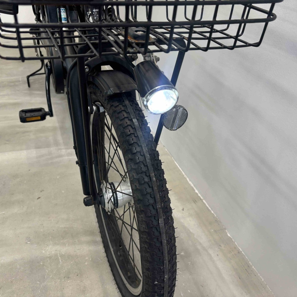 パナソニック ギュット アニーズ ブラック 20インチ YJ106 【中古車】