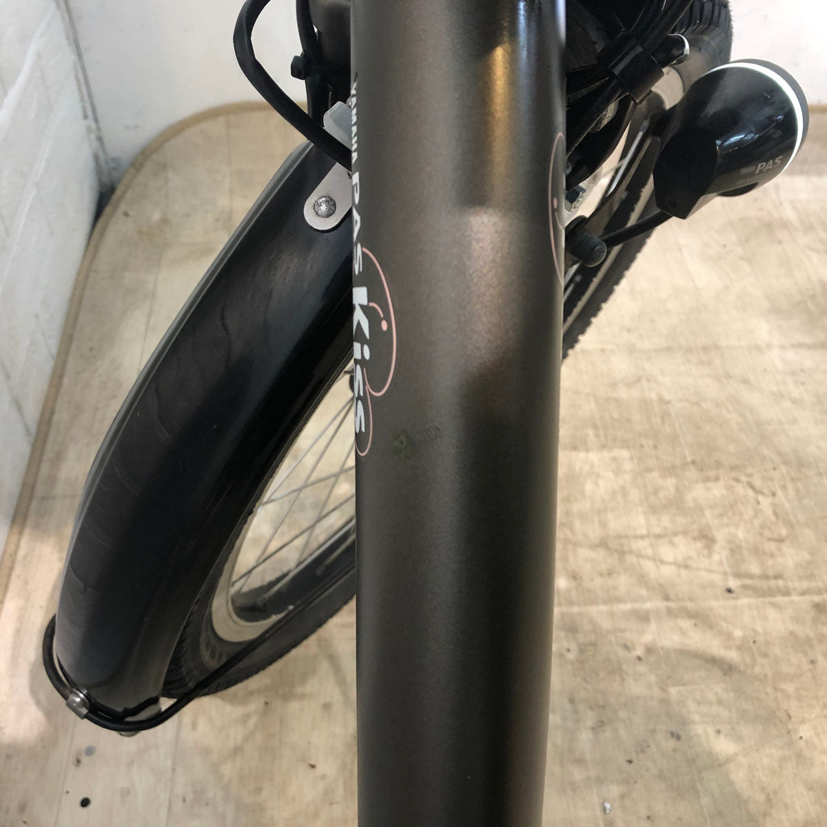 中古電動自転車 ヤマハ PAS Kiss mini XL パス キッス ミニ XL マットグラファイト 20インチ YB043