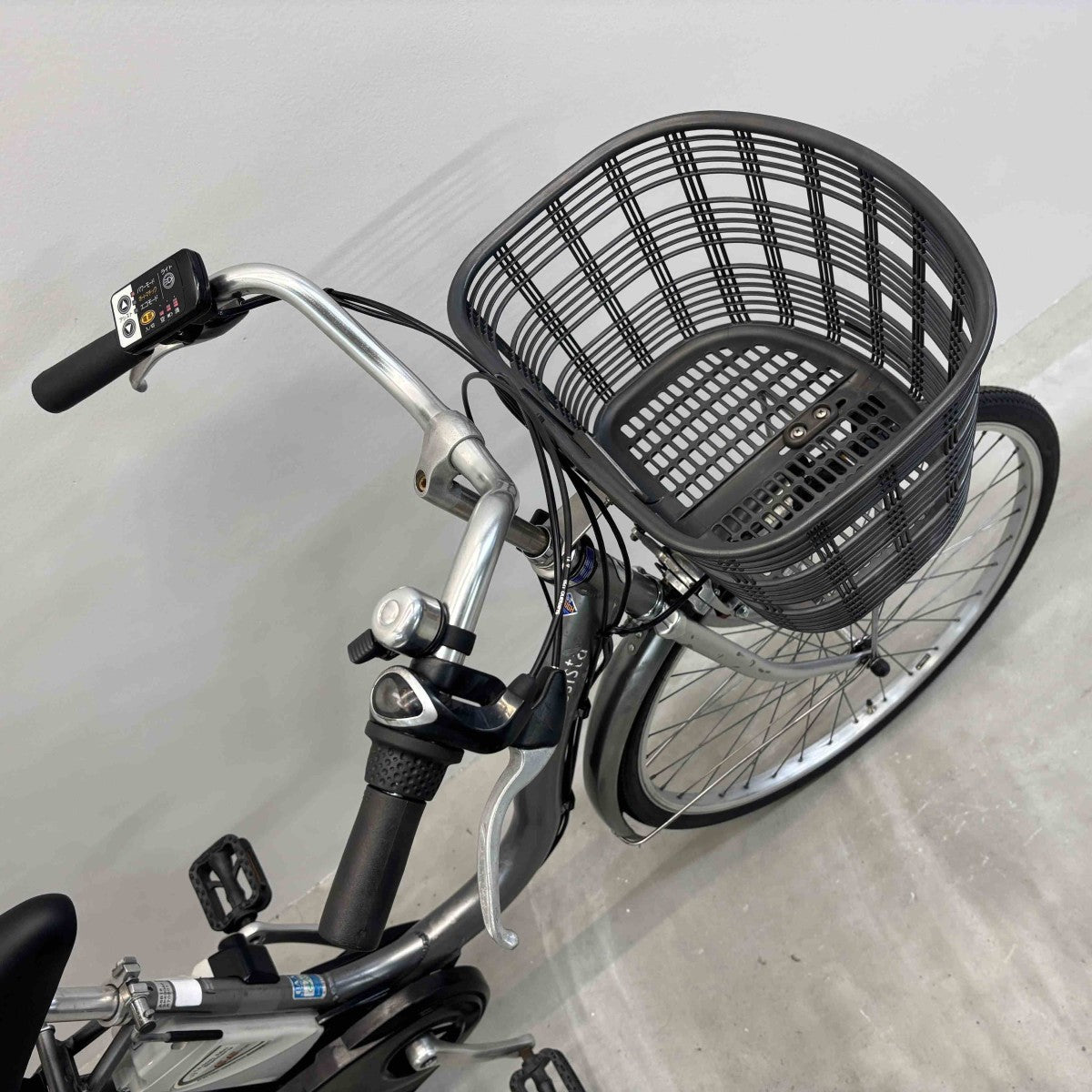 中古電動自転車 ブリヂストン アシスタベーシック シルバー 26インチ YJ112