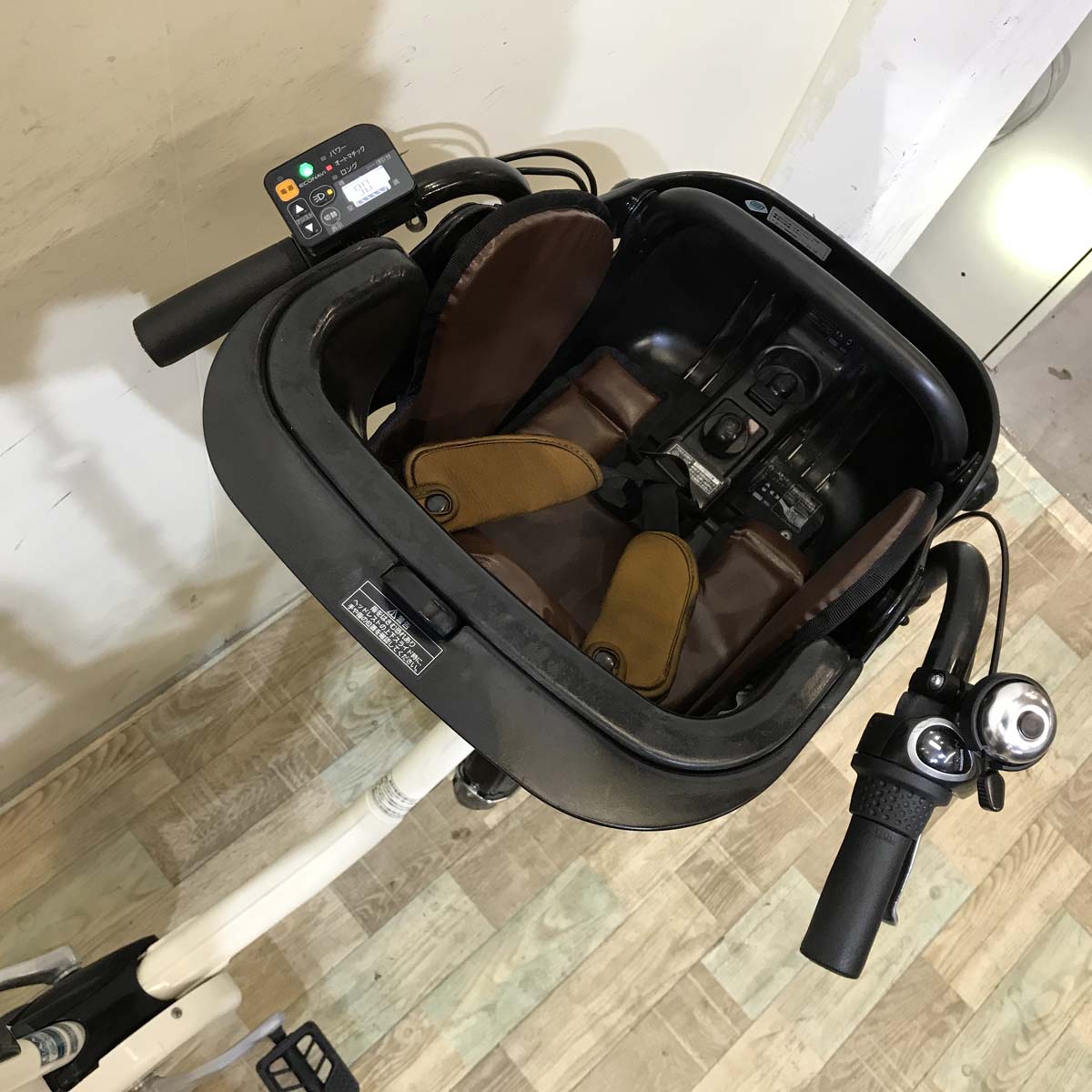 パナソニック ギュット ミニ ホワイト 20インチ KW007【中古車】