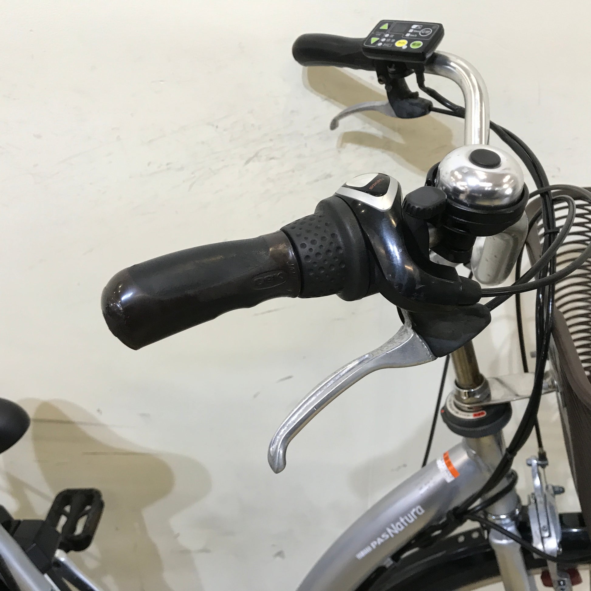 中古電動自転車 ヤマハ PAS ナチュラ S シルバー 26インチ KF089 