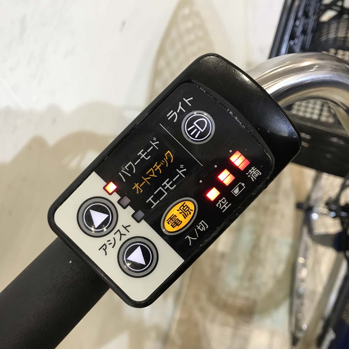 パナソニック ビビ SX ネイビー 24インチ KW010  【中古車】