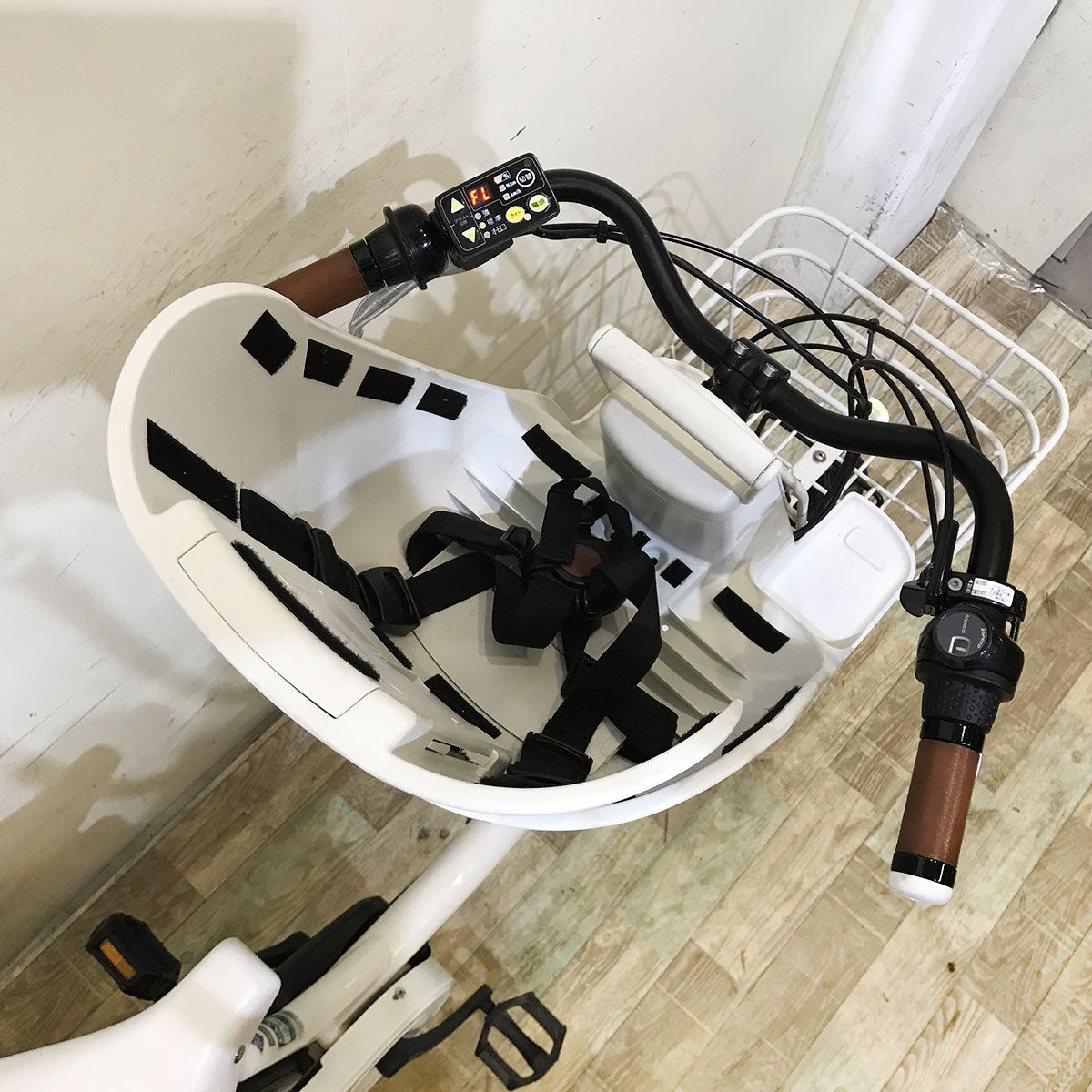 ブリヂストン bikke 2 e ビッケ ツー イー ホワイト20インチ KF090 【中古車】