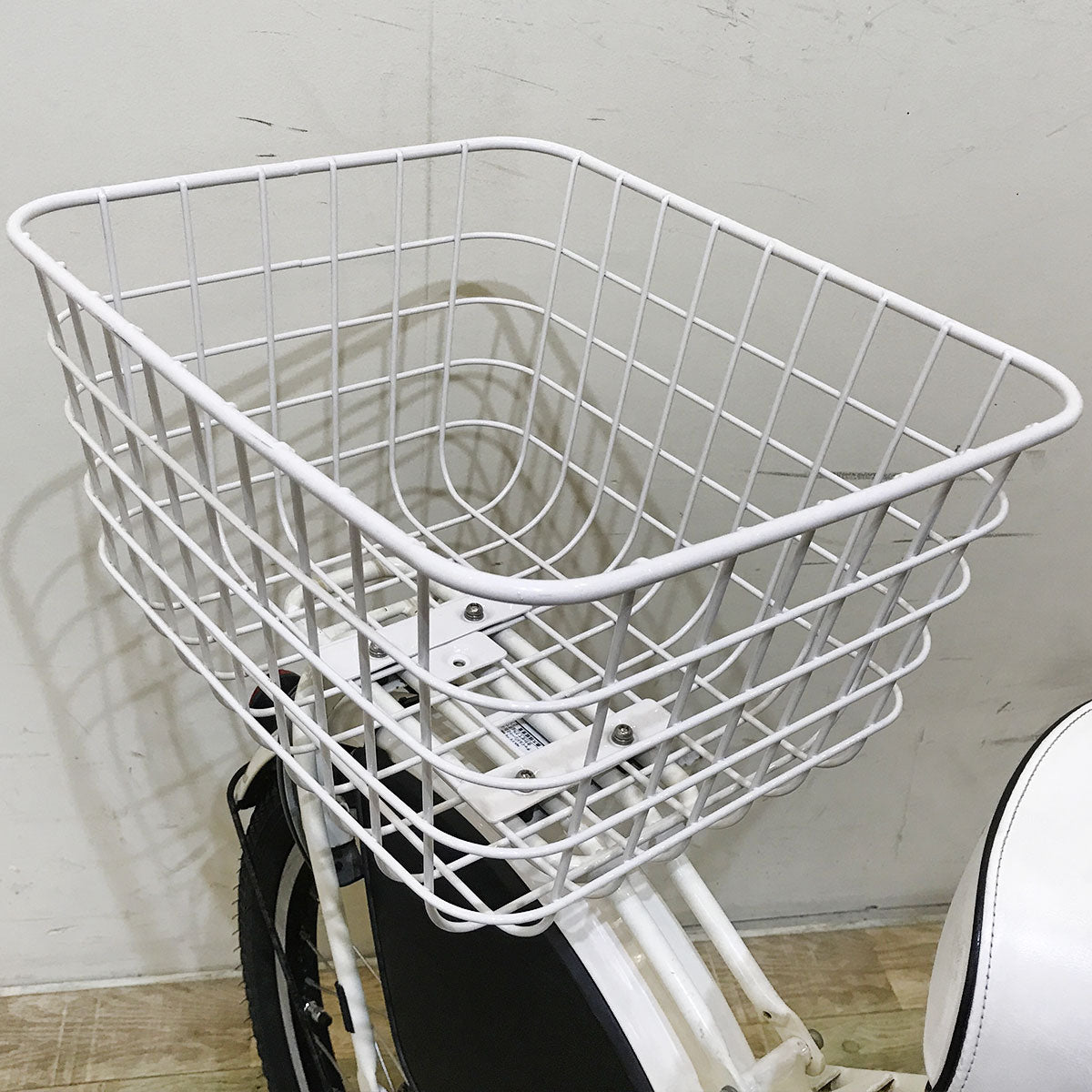 中古電動自転車 ブリヂストン bikke 2 e ビッケ ツー イー ホワイト20インチ KF090