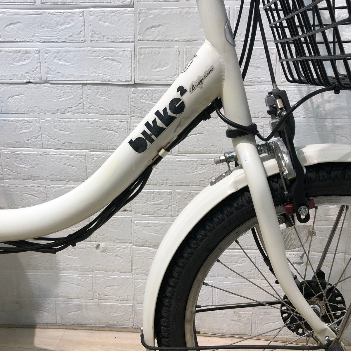 ブリヂストン bikke 2 e ビッケ ツー イー ホワイト 20インチ YB057 【中古車】