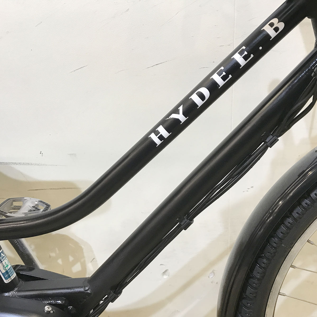 ブリヂストン HYDEE B ハイディ ビー ブラック 26インチ KF097  【中古車】