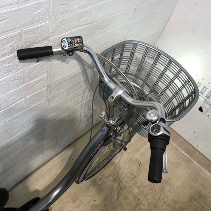 ブリヂストン アシスタ ロイヤル シルバー 24インチ YB061【中古車】