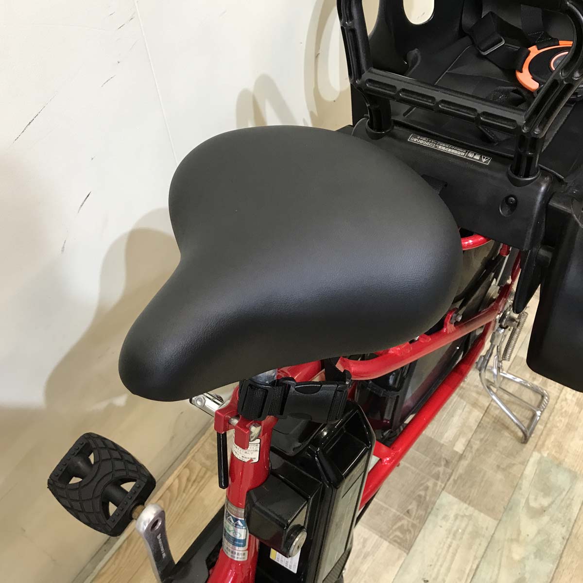 ブリヂストン アンジェリーノ プティット e レッド 20インチ KW017【中古車】