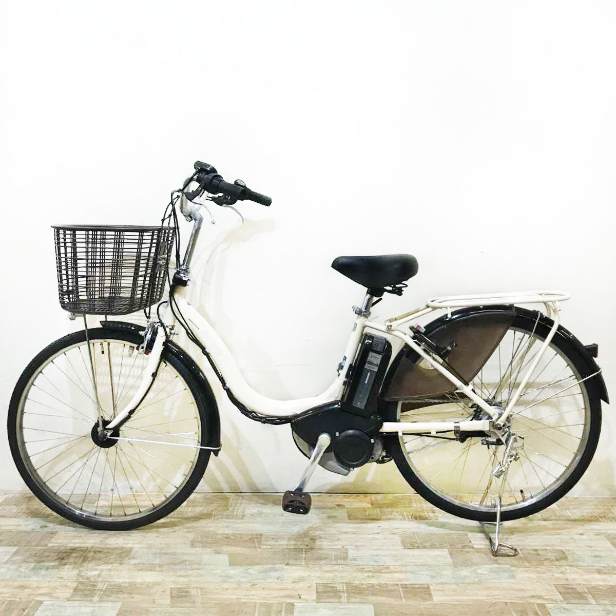 ブリヂストン アシスタ DX ホワイト 24インチ KR086【中古車】