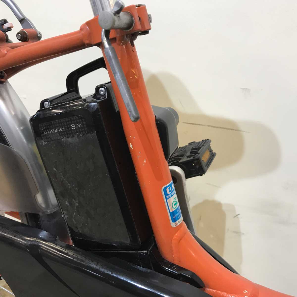 パナソニック ビビ LU オレンジ 24インチ KR088 【中古車】