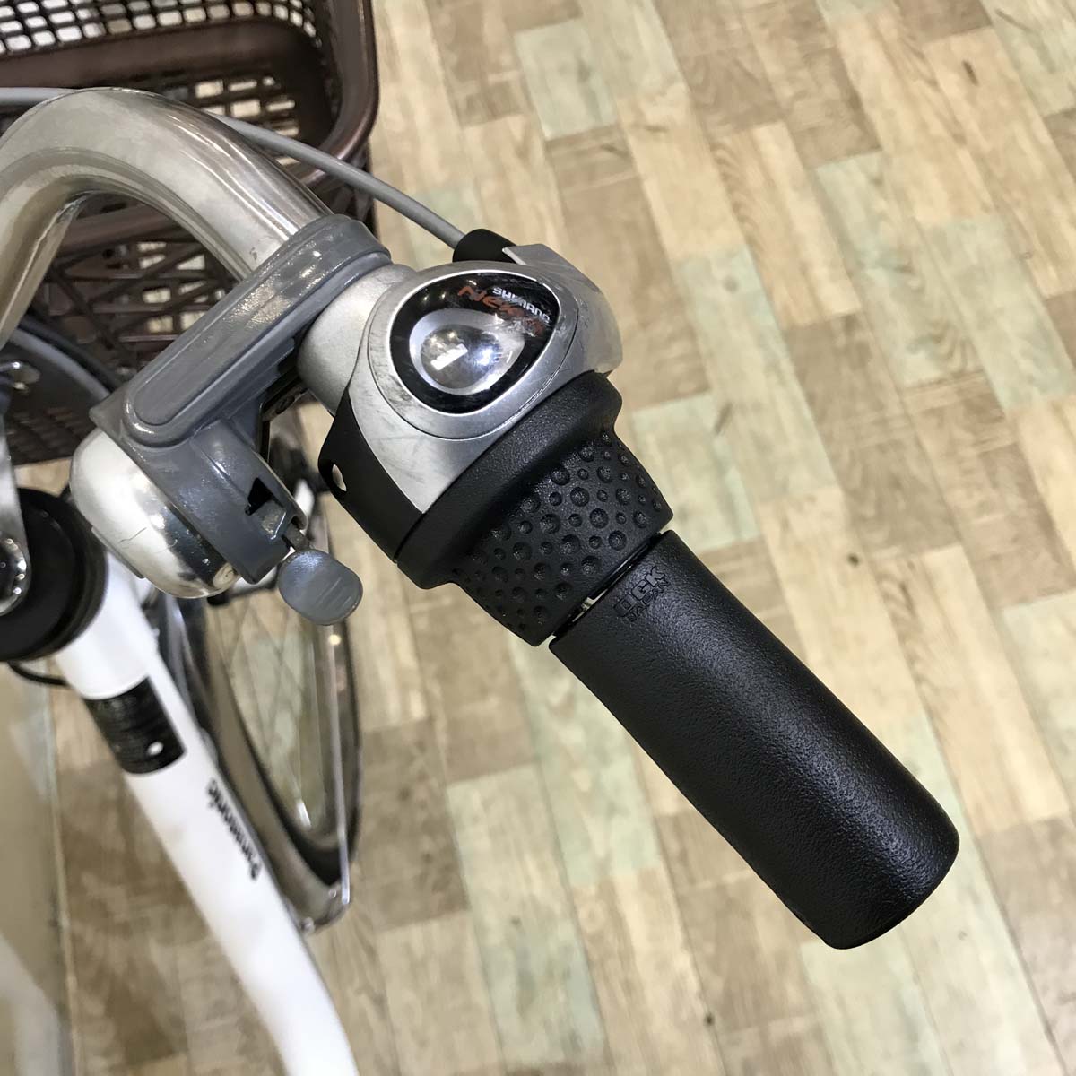 パナソニック ビビ DX ホワイト 26インチ KW022【中古車】