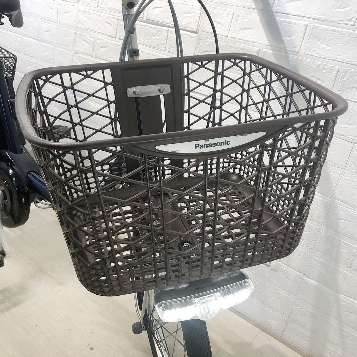 パナソニック ビビライフ ブルー 18×16インチ YG110 【中古車】