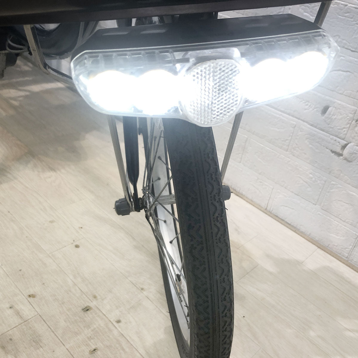 パナソニック ビビライフ ブルー 18×16インチ YG110 【中古車】