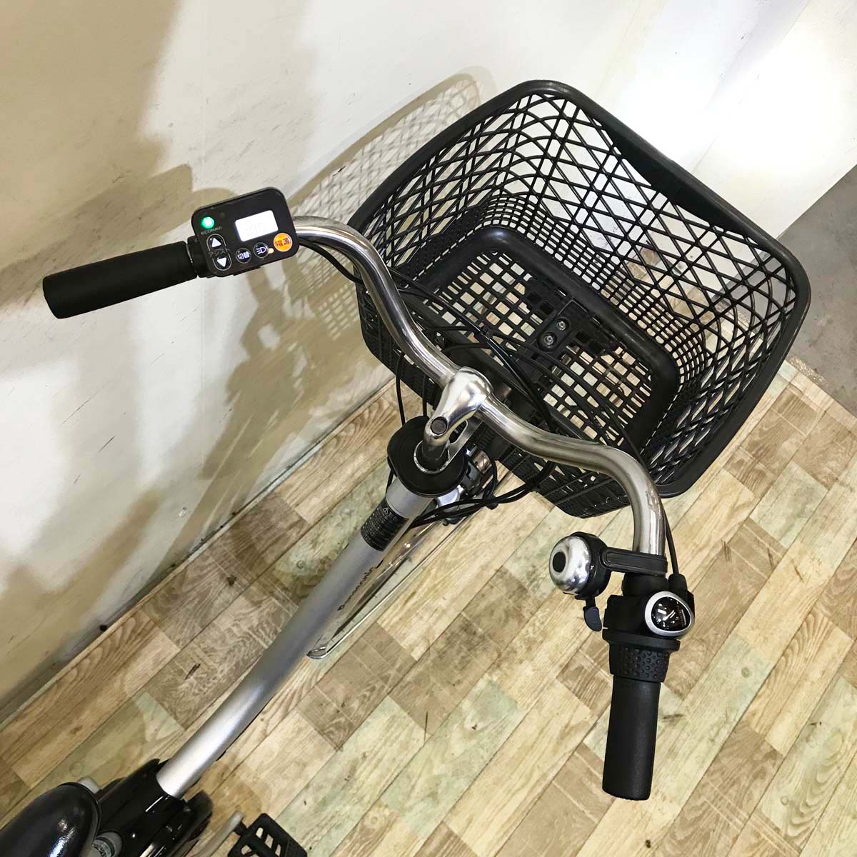 中古電動自転車  パナソニック ビビ DX シルバー 26インチ KA084