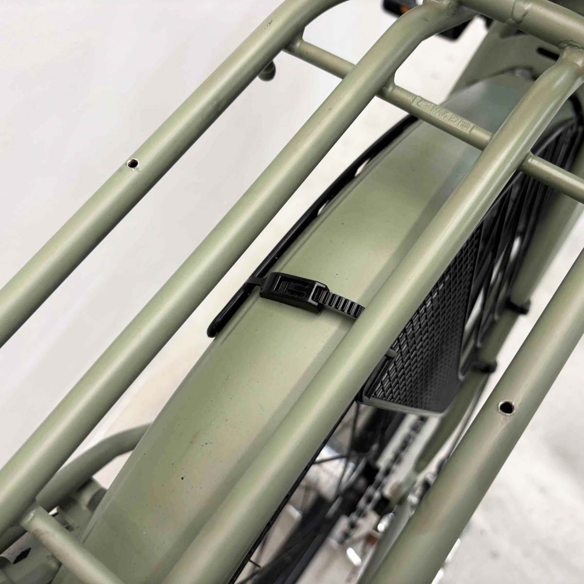 パナソニック ティモS カーキ 26インチ YJ135 【中古車】
