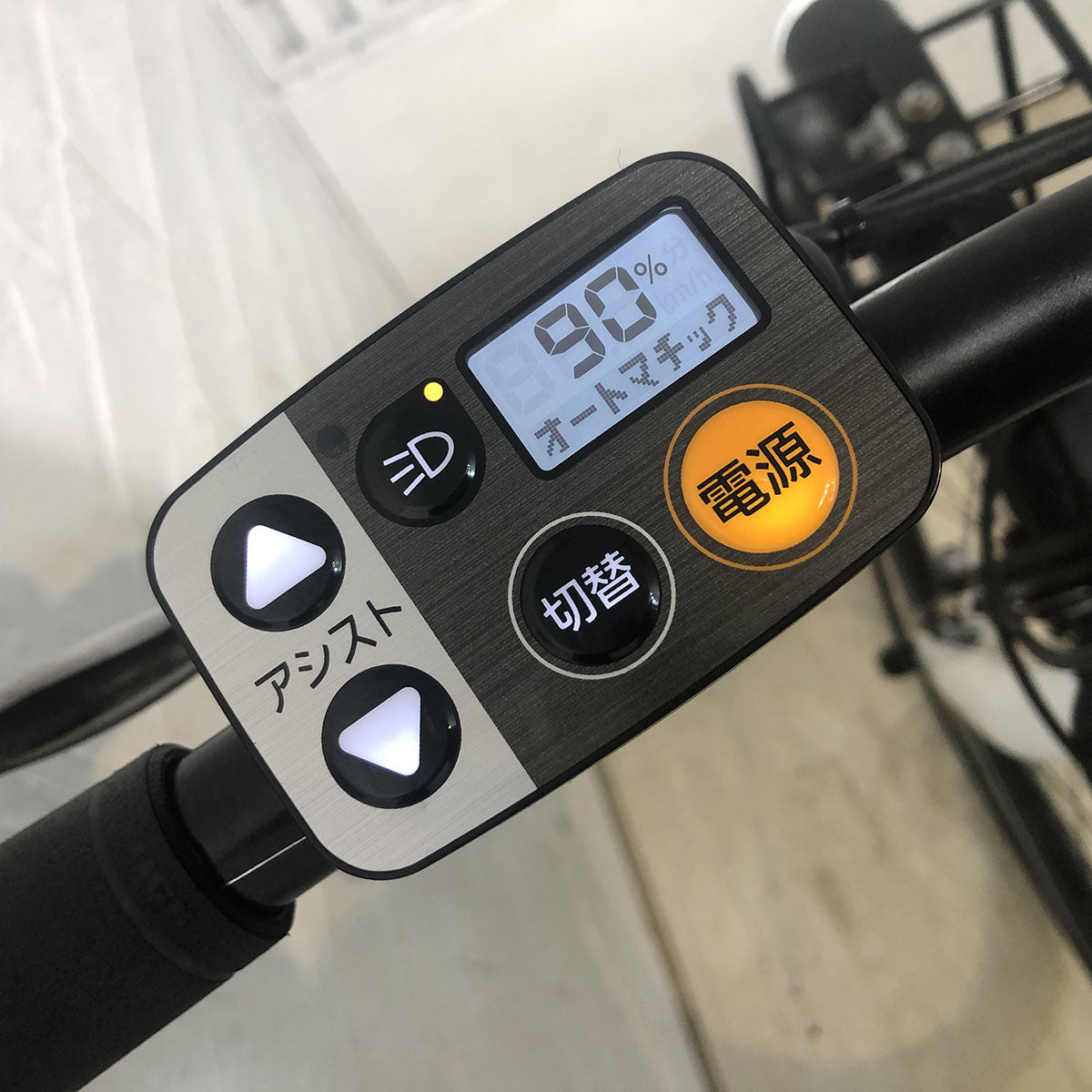 【１万円引き！】パナソニック ベロスター ホワイト 700C YG114 【中古車】