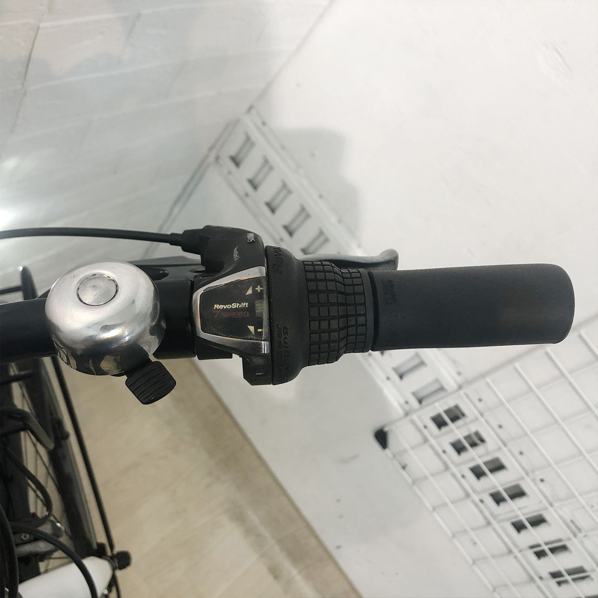 【１万円引き！】パナソニック ベロスター ホワイト 700C YG114 【中古車】