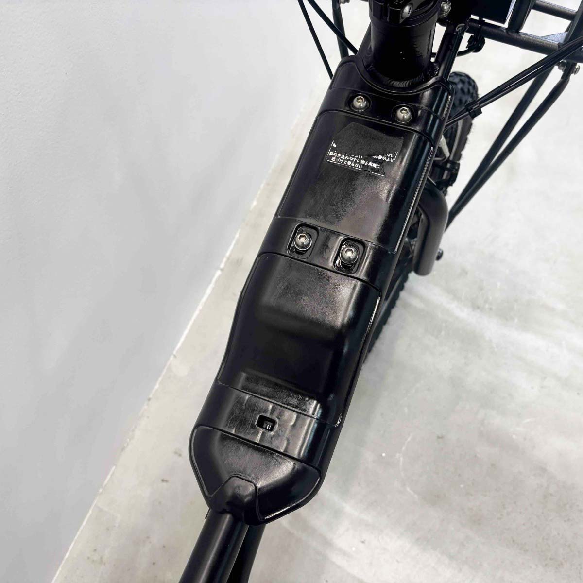パナソニック EZ ブラック 20インチ YJ137 【中古車】