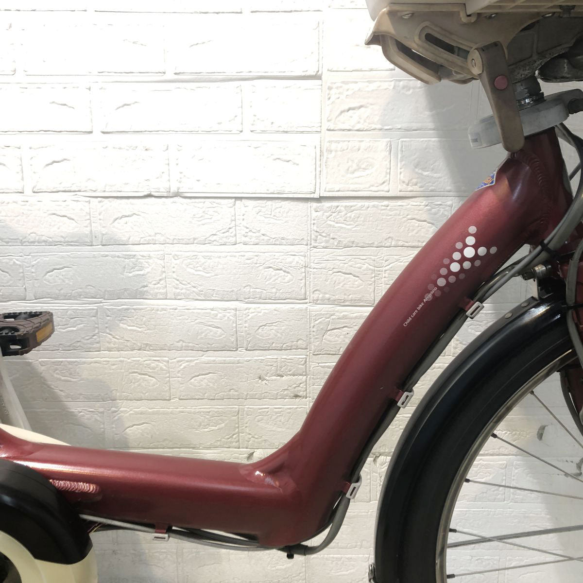 ブリヂストン アンジェリーノ アシスタ レッド 22×26インチ YG118 【中古車】