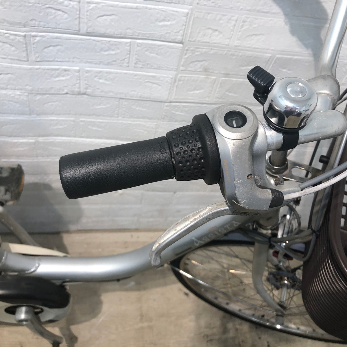 ブリヂストン アシスタ シルバー 24インチ YU100 【中古車】
