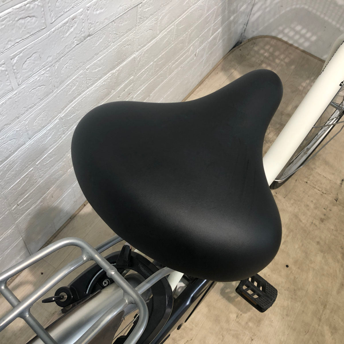 中古電動自転車 パナソニック ビビ LU ホワイト 26インチ YB081 