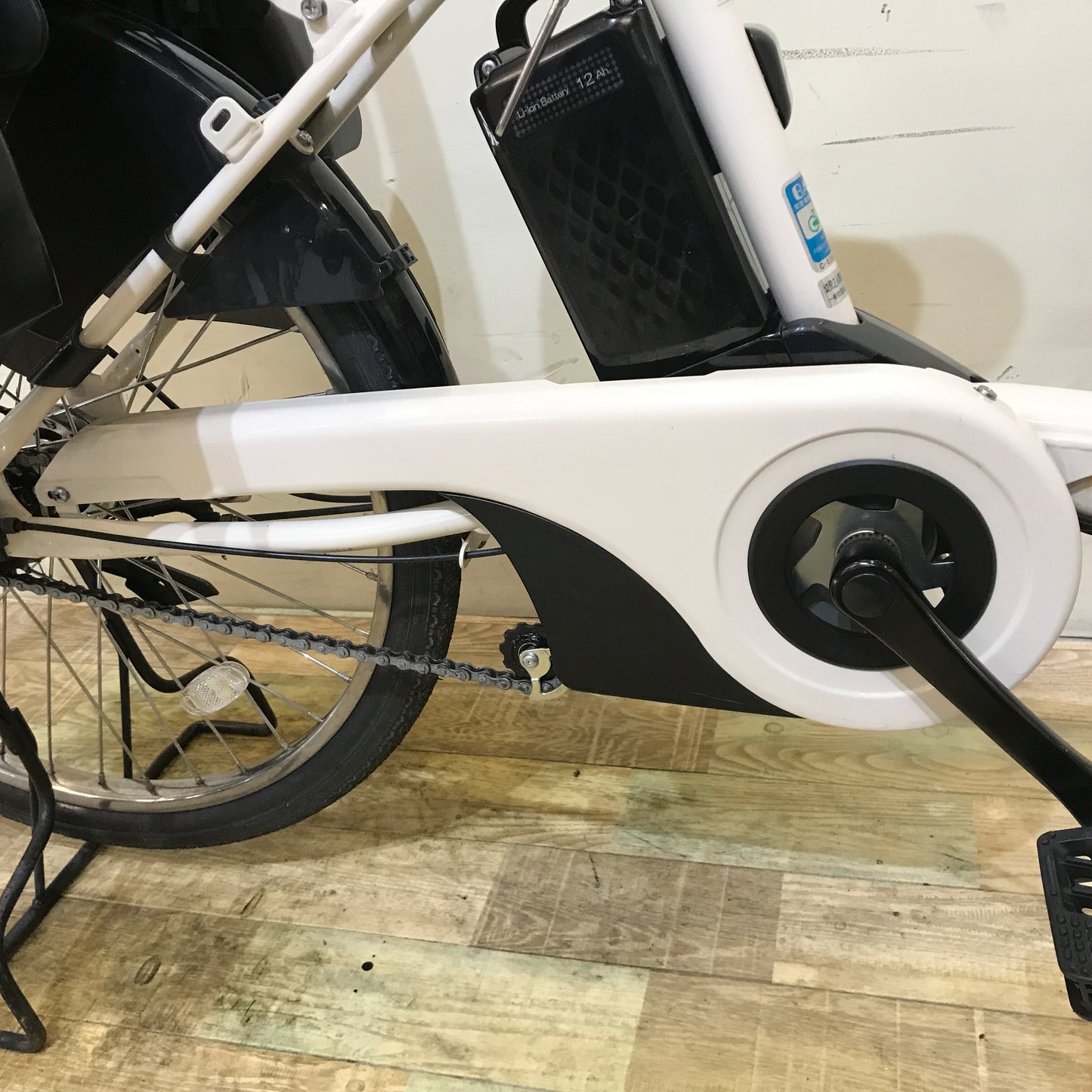 パナソニック ギュット ステージ ホワイト 22インチ KA096【中古車】