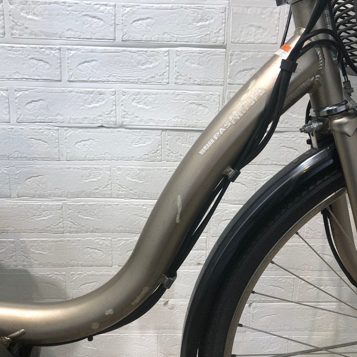 【電動自転車】ヤマハ製パス　ナチュラL  アッシュゴールド　新品バッテリー付❗️26インチ　若林自転車　膳所店　SALE中❗️ 中古電動自転車 ヤマハ PAS ナチュラ L ゴールド 26インチ YB084 – e