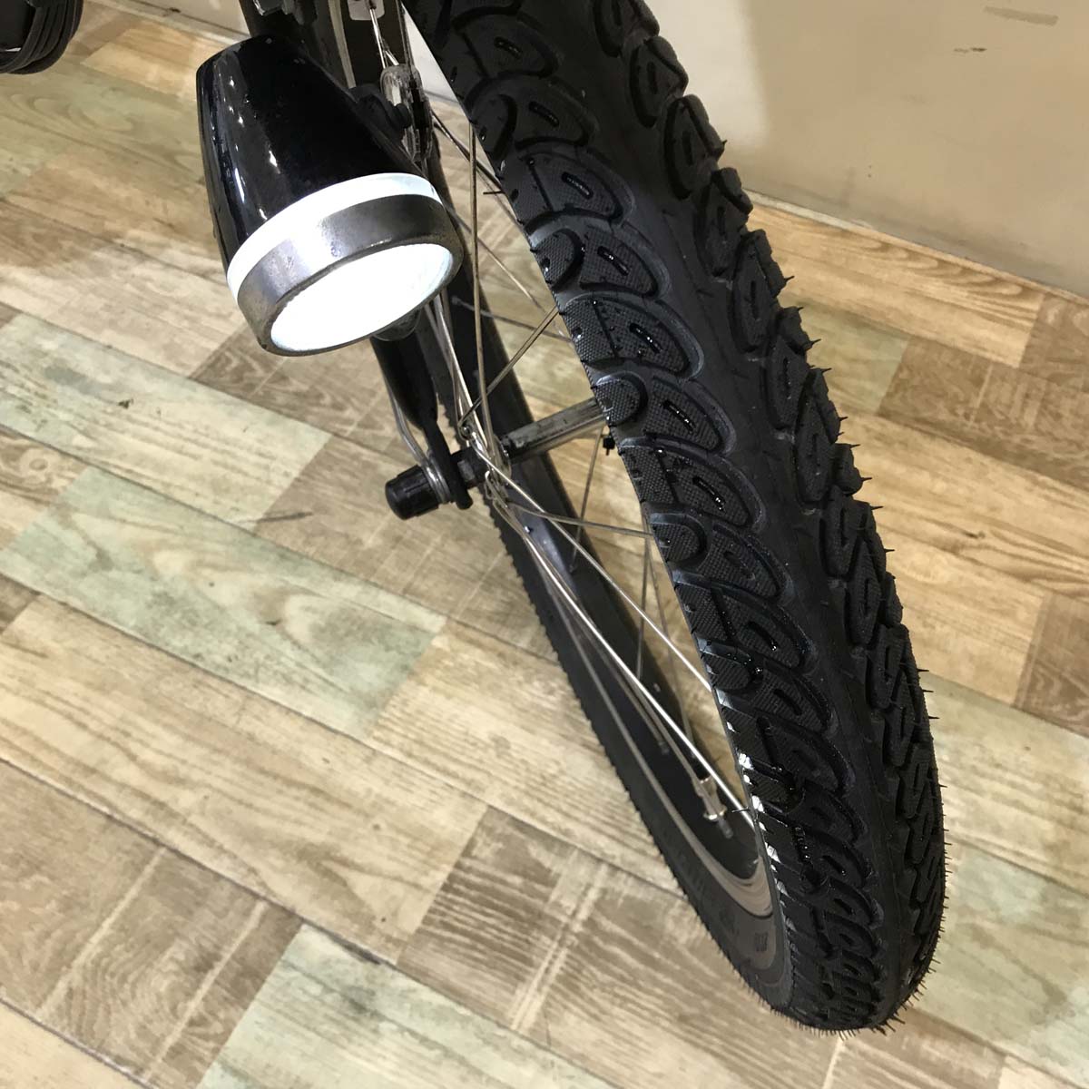 ブリヂストン アンジェリーノ プティット e ブラック 20インチ KW040【中古車】