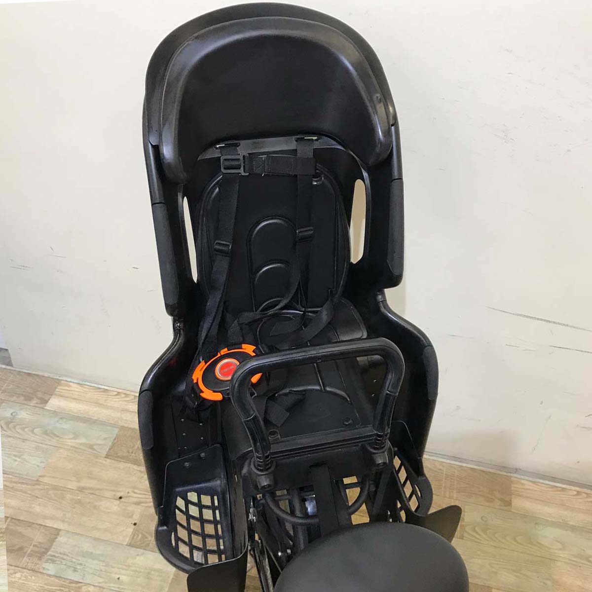ブリヂストン アンジェリーノ プティット e ブラック 20インチ KW040【中古車】