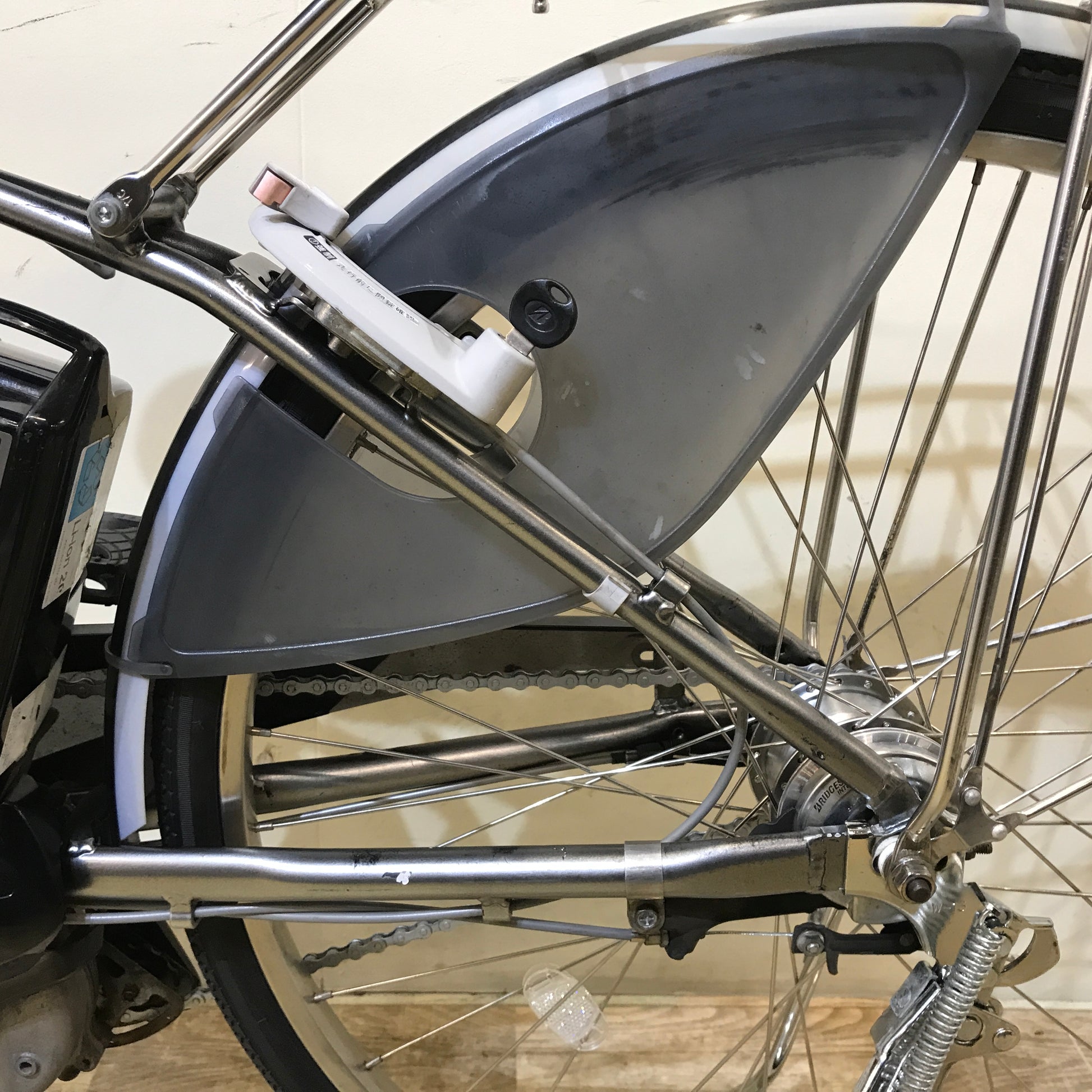 中古電動自転車 ブリヂストン アシスタ DX シルバー 26インチ KF122 