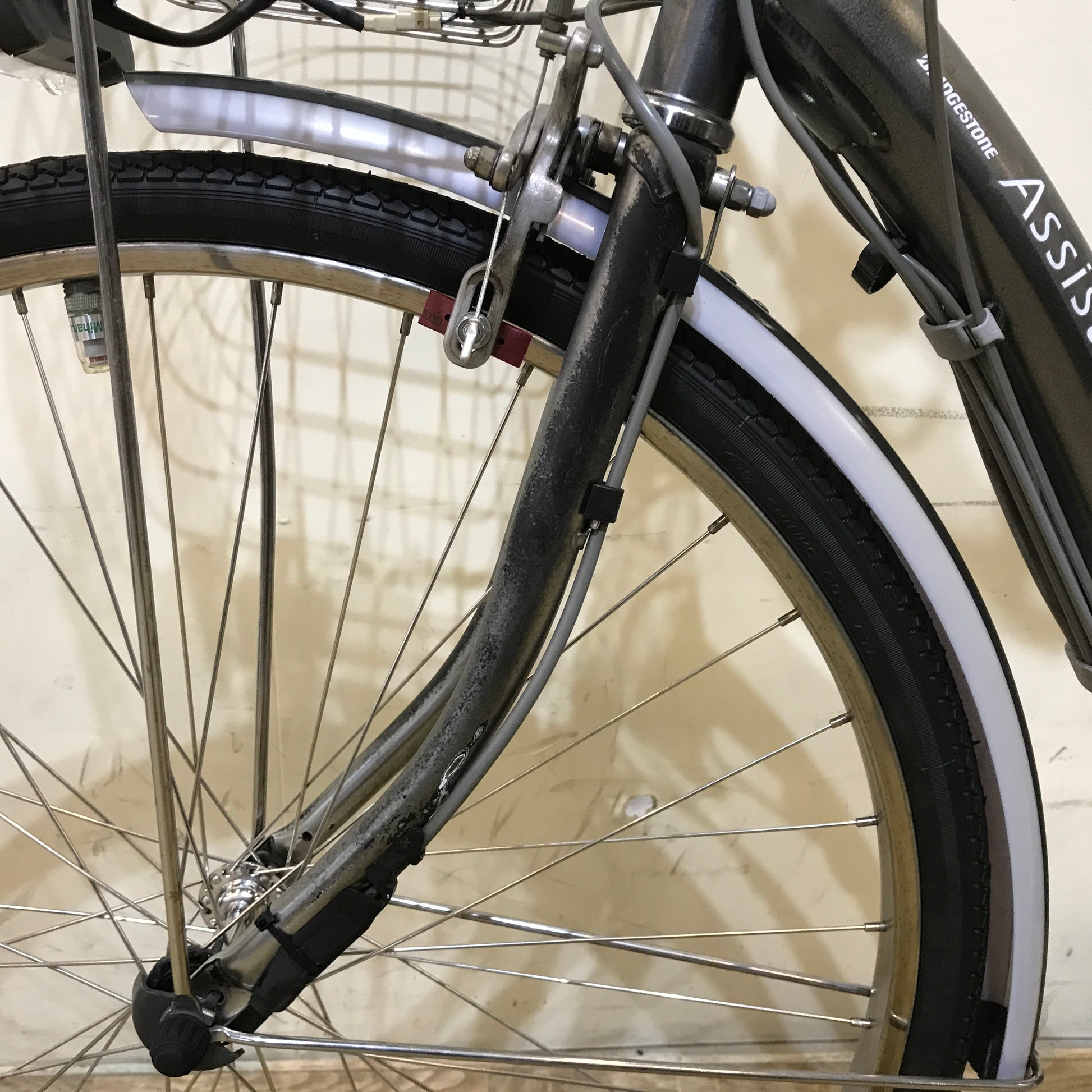 中古電動自転車 ブリヂストン アシスタ DX シルバー 26インチ KF122 