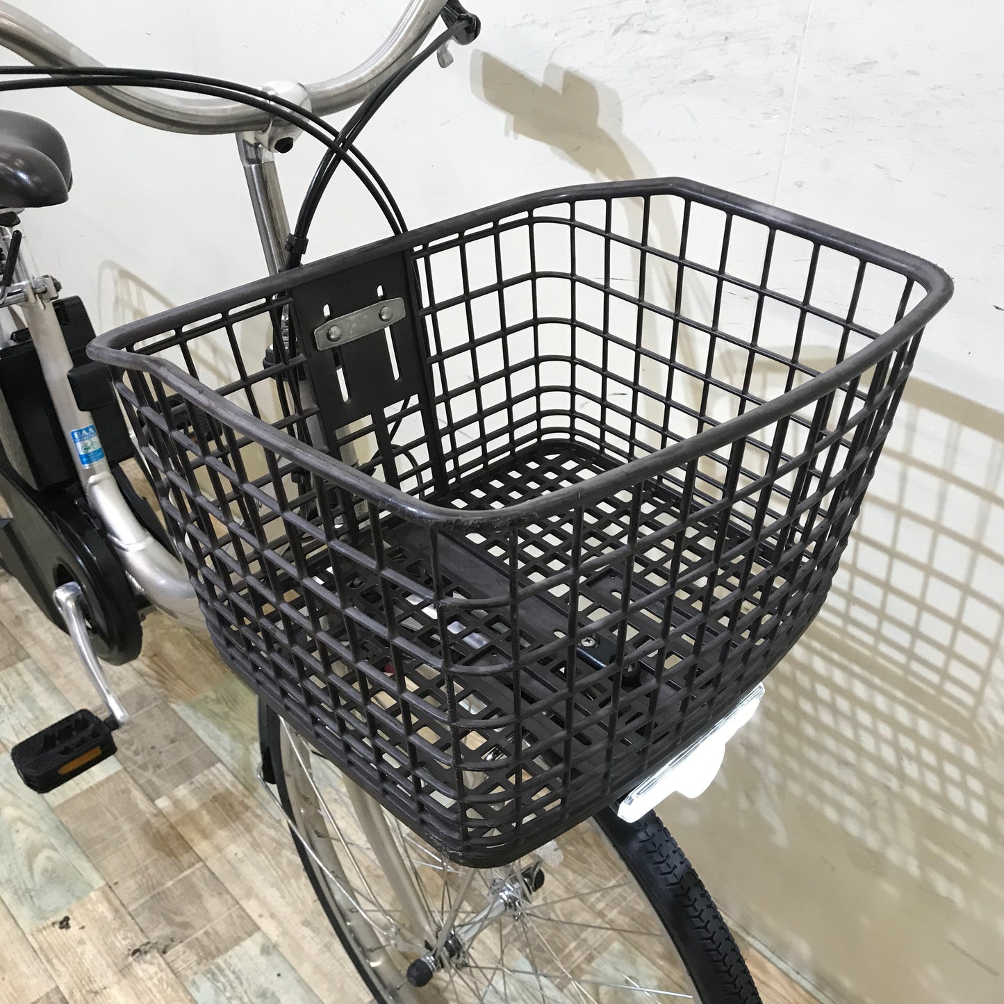 パナソニック ビビ L シルバー 24インチ KR117【中古車】