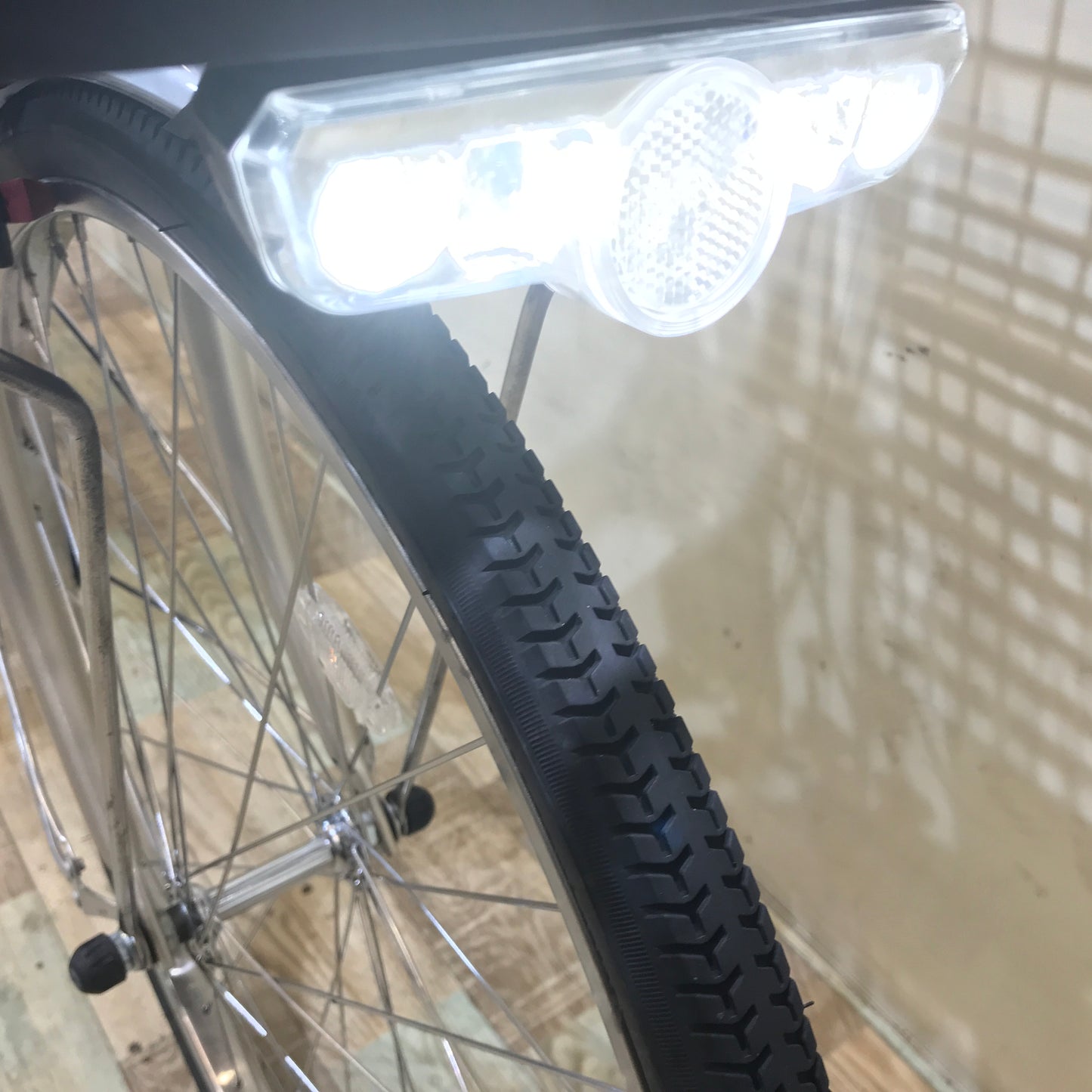 パナソニック ビビ L シルバー 24インチ KR117【中古車】
