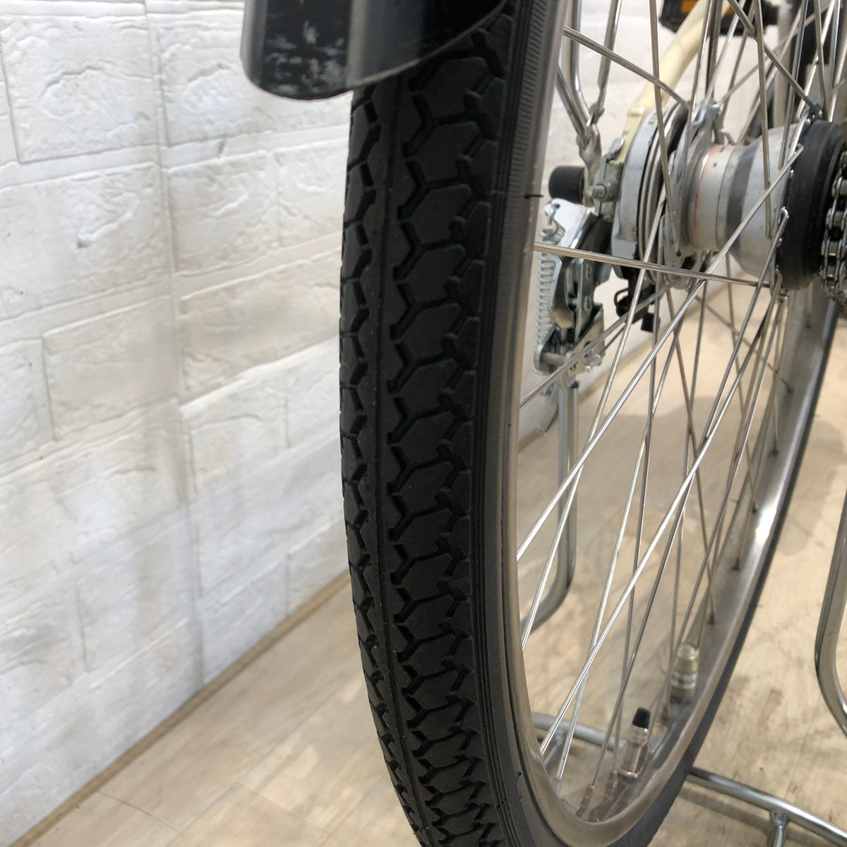 中古電動自転車 ブリヂストン アシスタ ロイヤル アイボリー 26インチ YB094