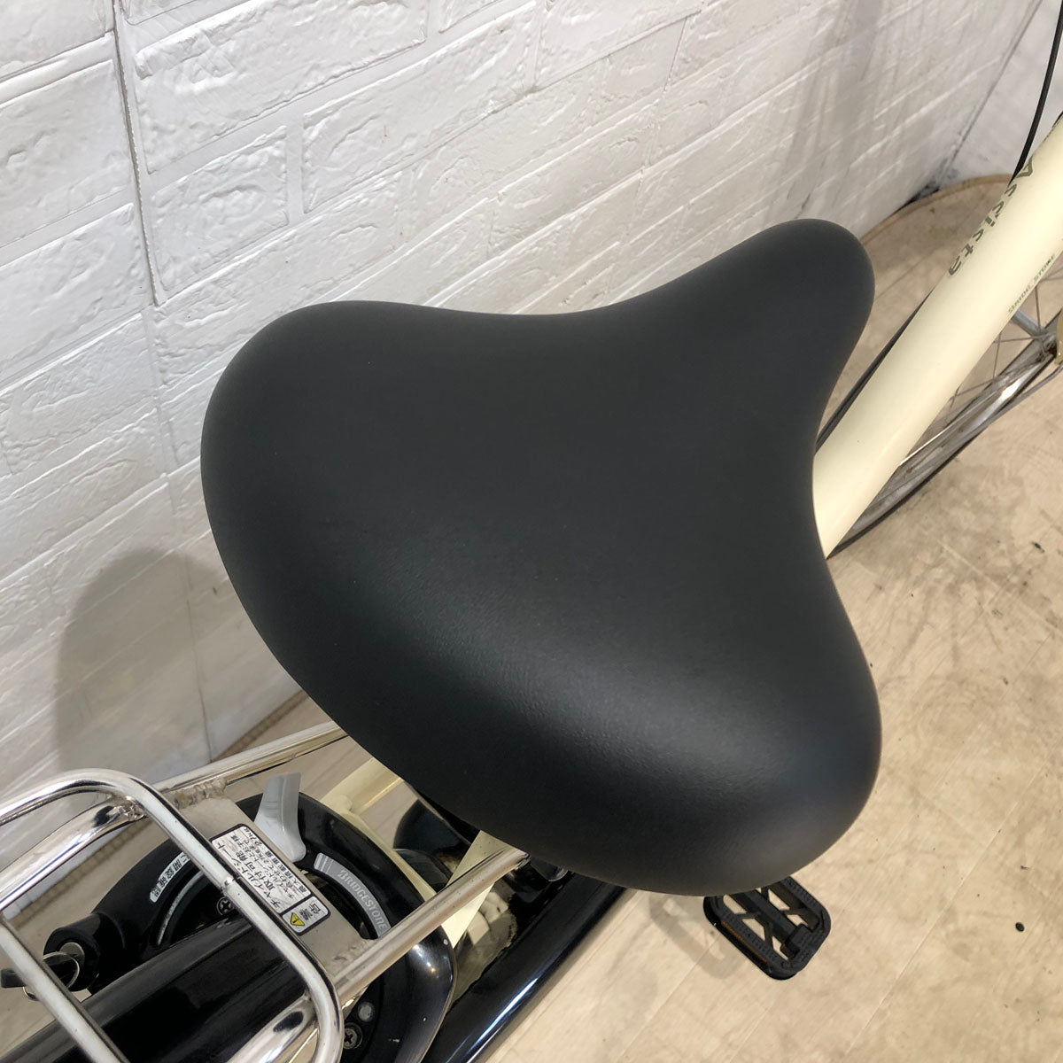 中古電動自転車 ブリヂストン アシスタ ロイヤル アイボリー 26インチ YB094