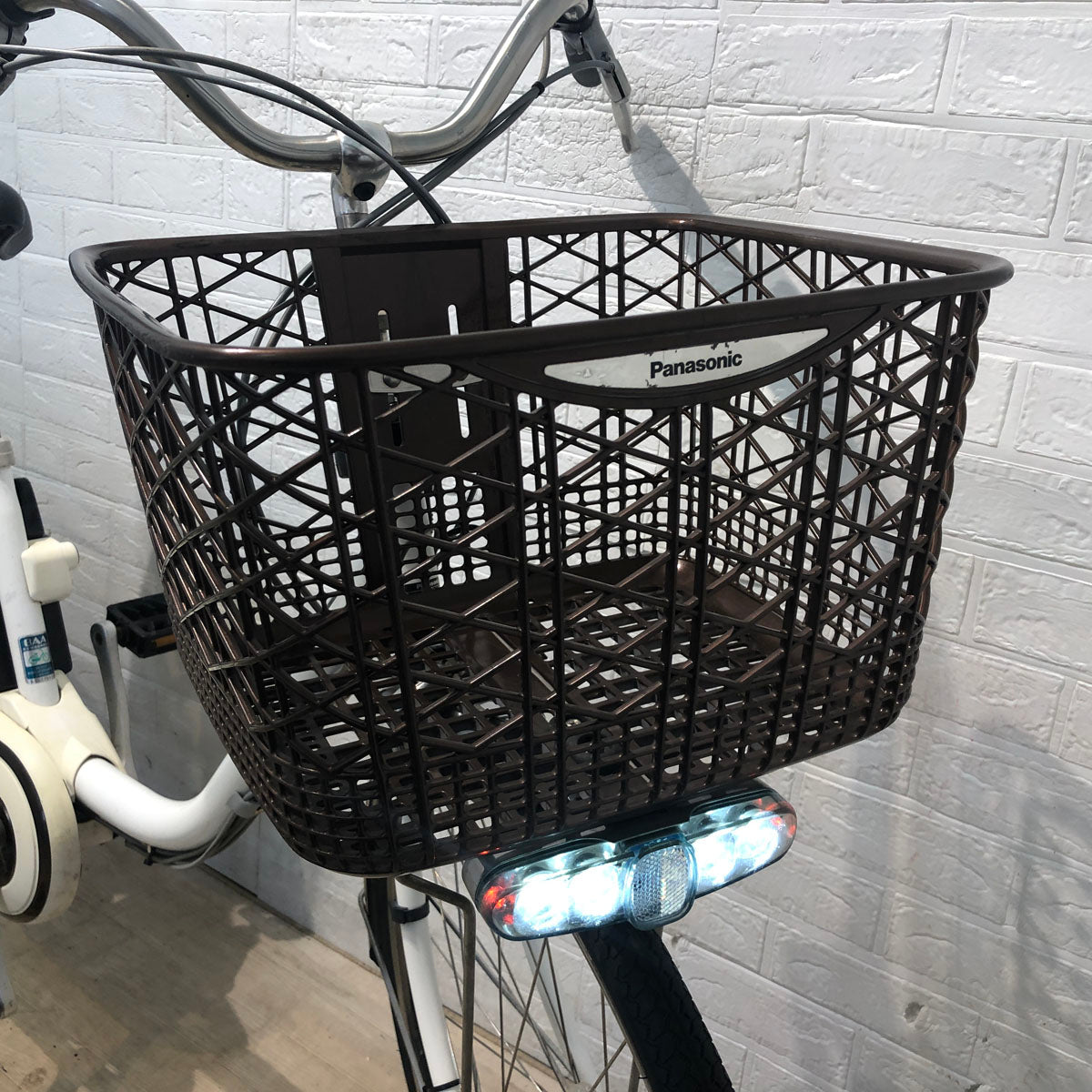 パナソニック ビビ DX ホワイト 24インチ YU116 【中古車】