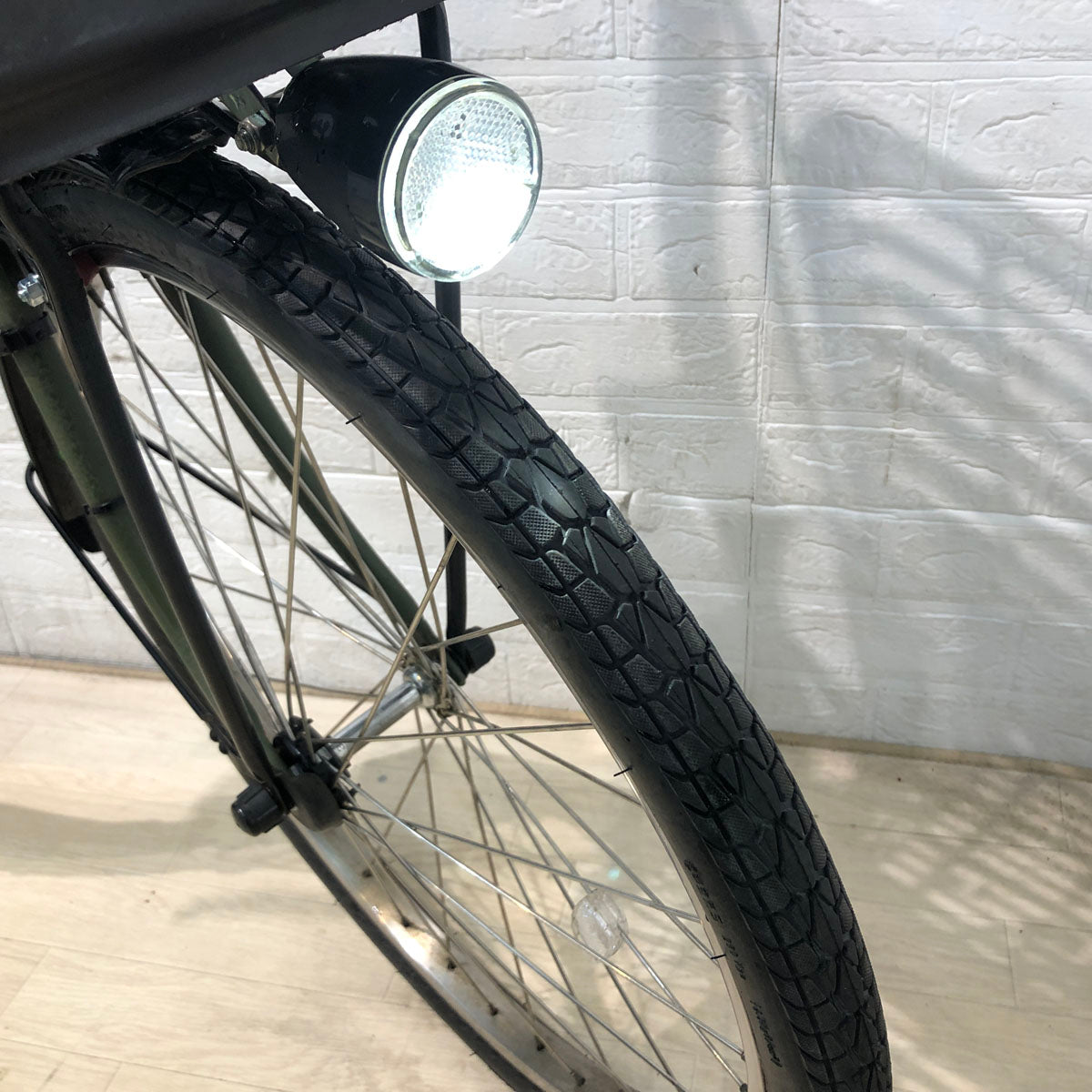 パナソニック ギュット ステージ 22 カーキ 22インチ YB099【中古車】