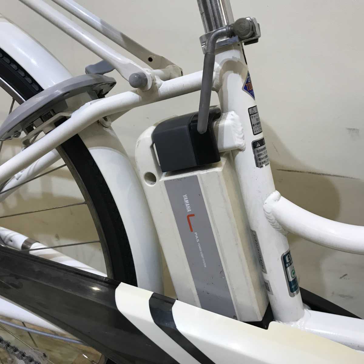 ブリヂストン アシスタ ポルク ホワイト 26インチ KR124 【中古車】