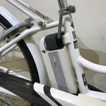 ブリヂストン アシスタ ポルク ホワイト 26インチ KR124 【中古車】