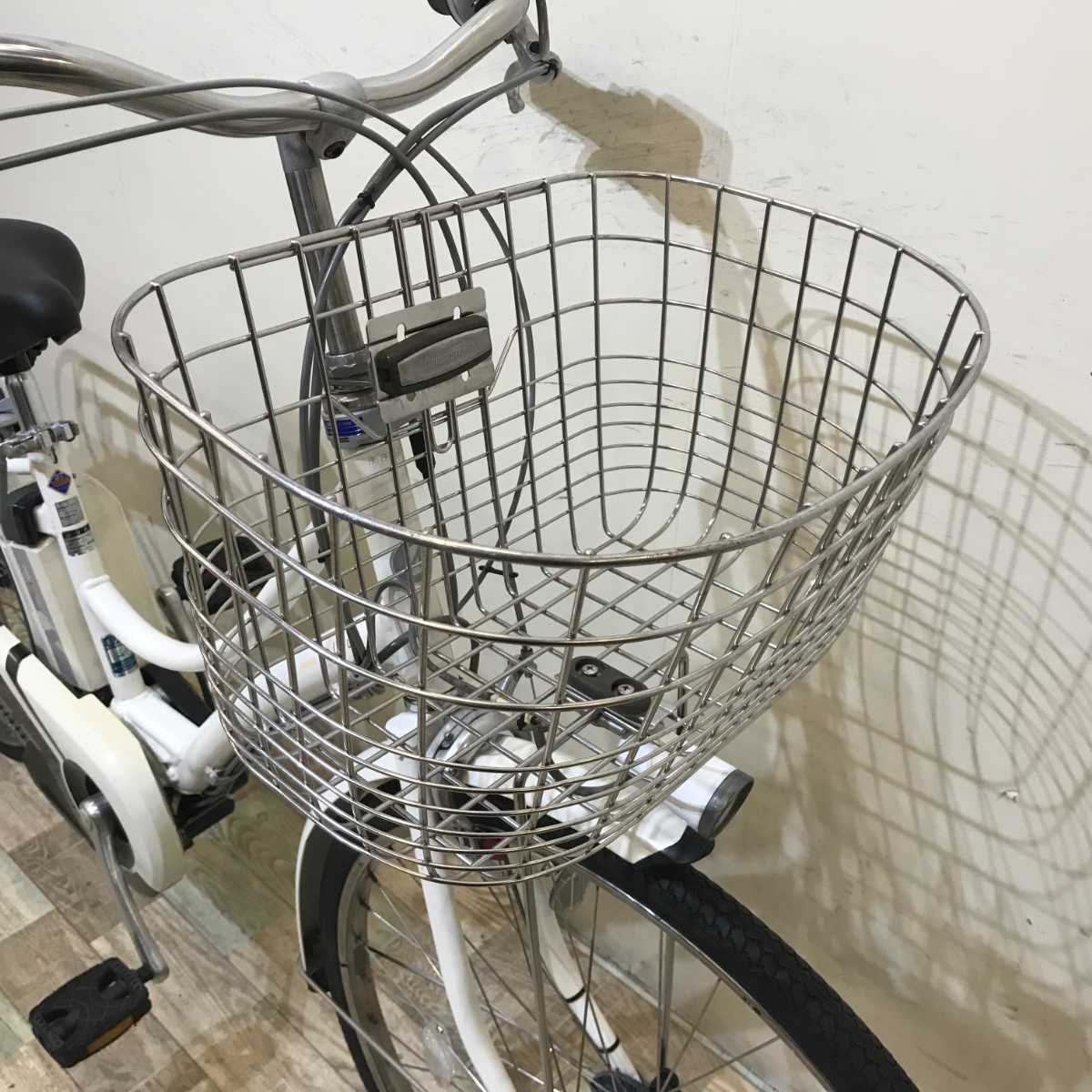 ブリヂストン アシスタ ポルク ホワイト 26インチ KR124 【中古車】