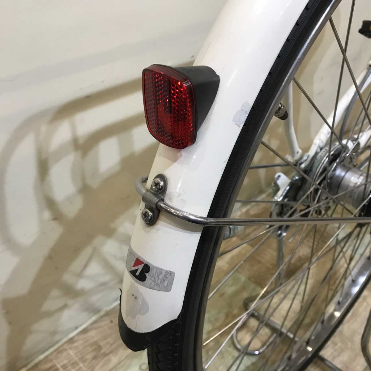 ブリヂストン アシスタ ポルク ホワイト 26インチ KR124 【中古車】