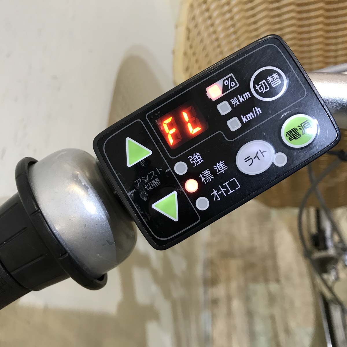 ブリヂストン デリーシェ ホワイト 26インチ KW055 【中古車】