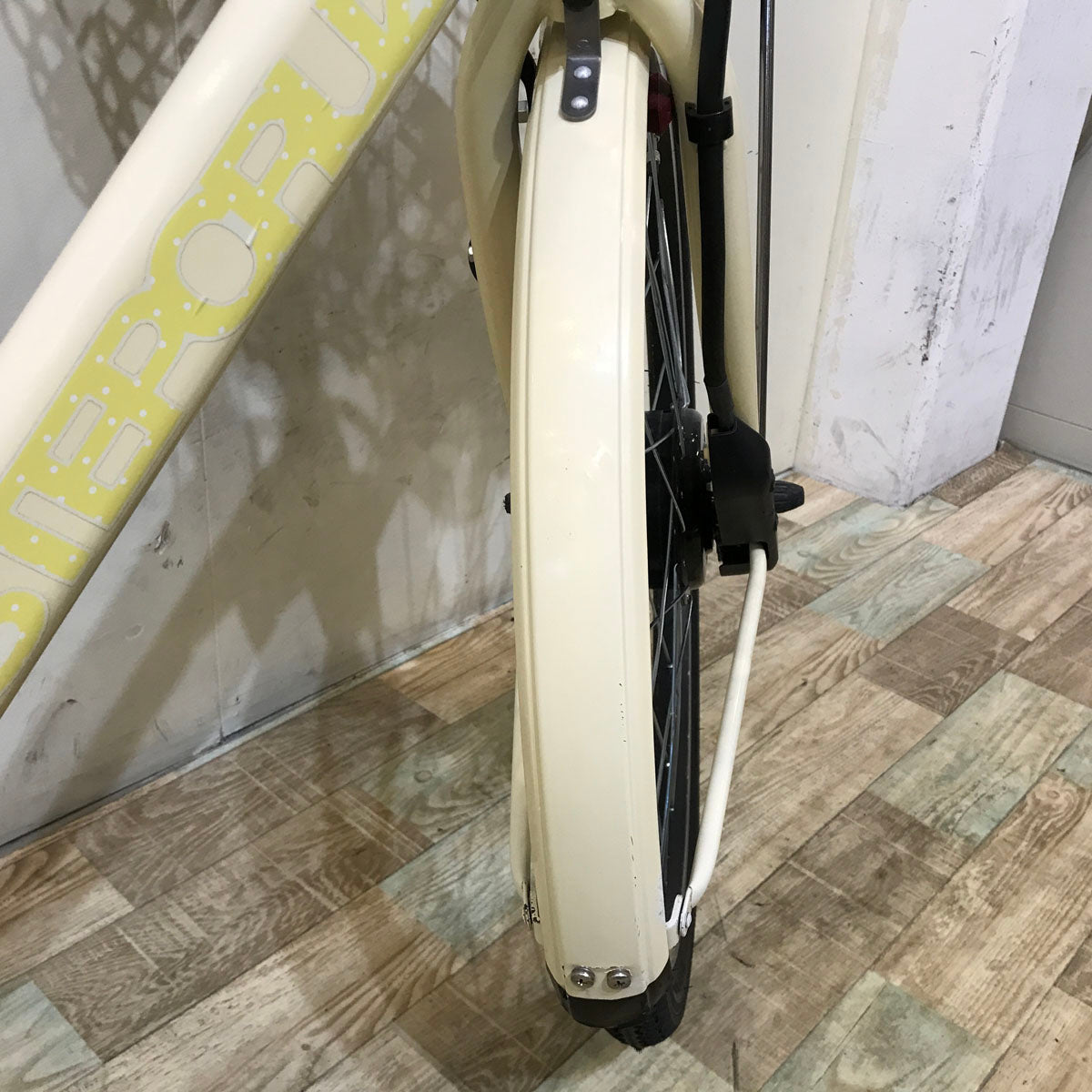 ブリヂストン ステップクルーズ e ベージュ 26インチ KW058 【中古車】