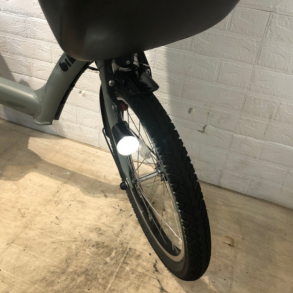 ブリヂストン bikke POLAR e ビッケ ポーラー イー カーキ 20インチ SR396Y 【中古車】