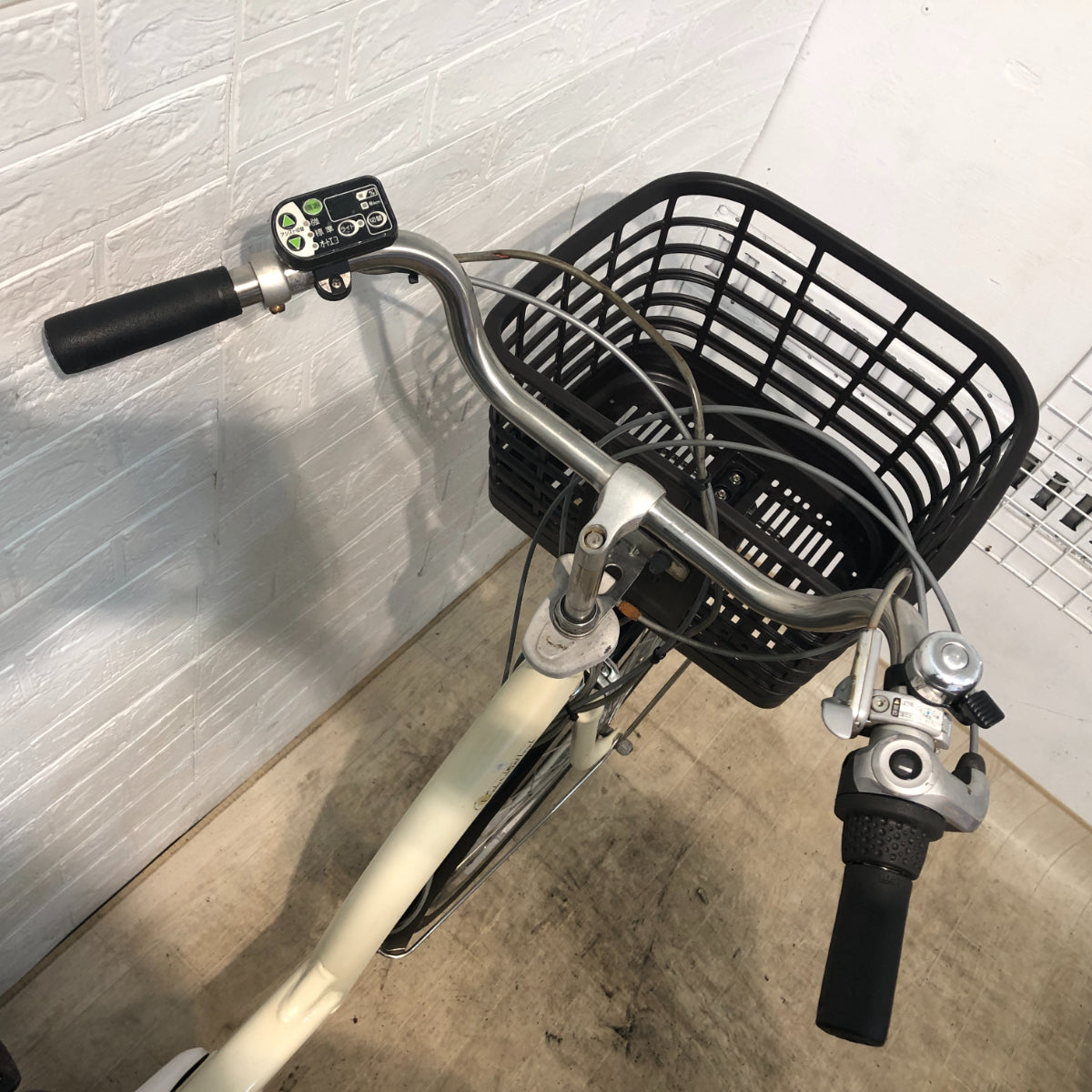 ブリヂストン ボーテ アシスタ DX ホワイト 26インチ YP115【中古車】