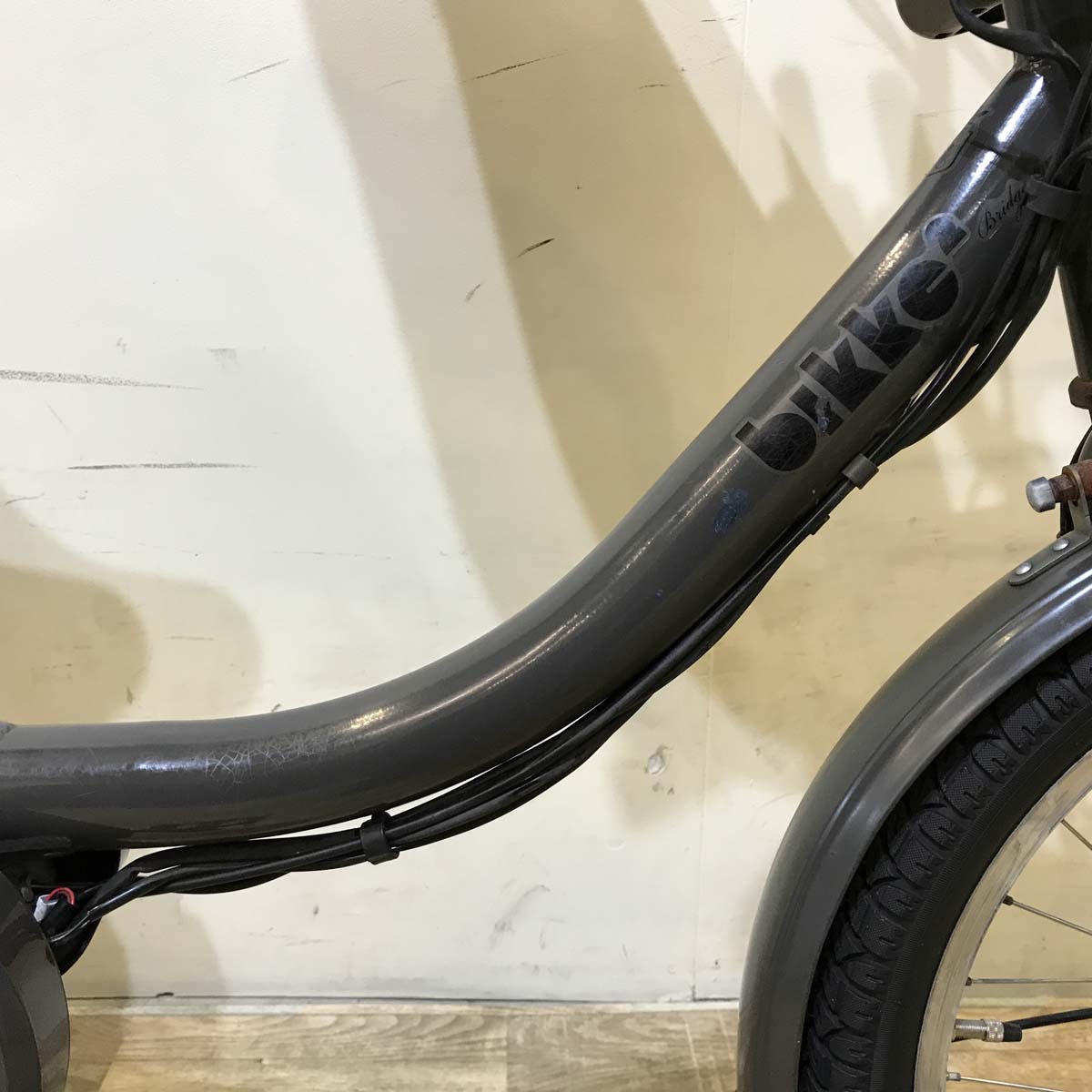 ブリヂストン bikke 2 e ビッケ ツー イー グレー 20インチ KG003 【中古車】