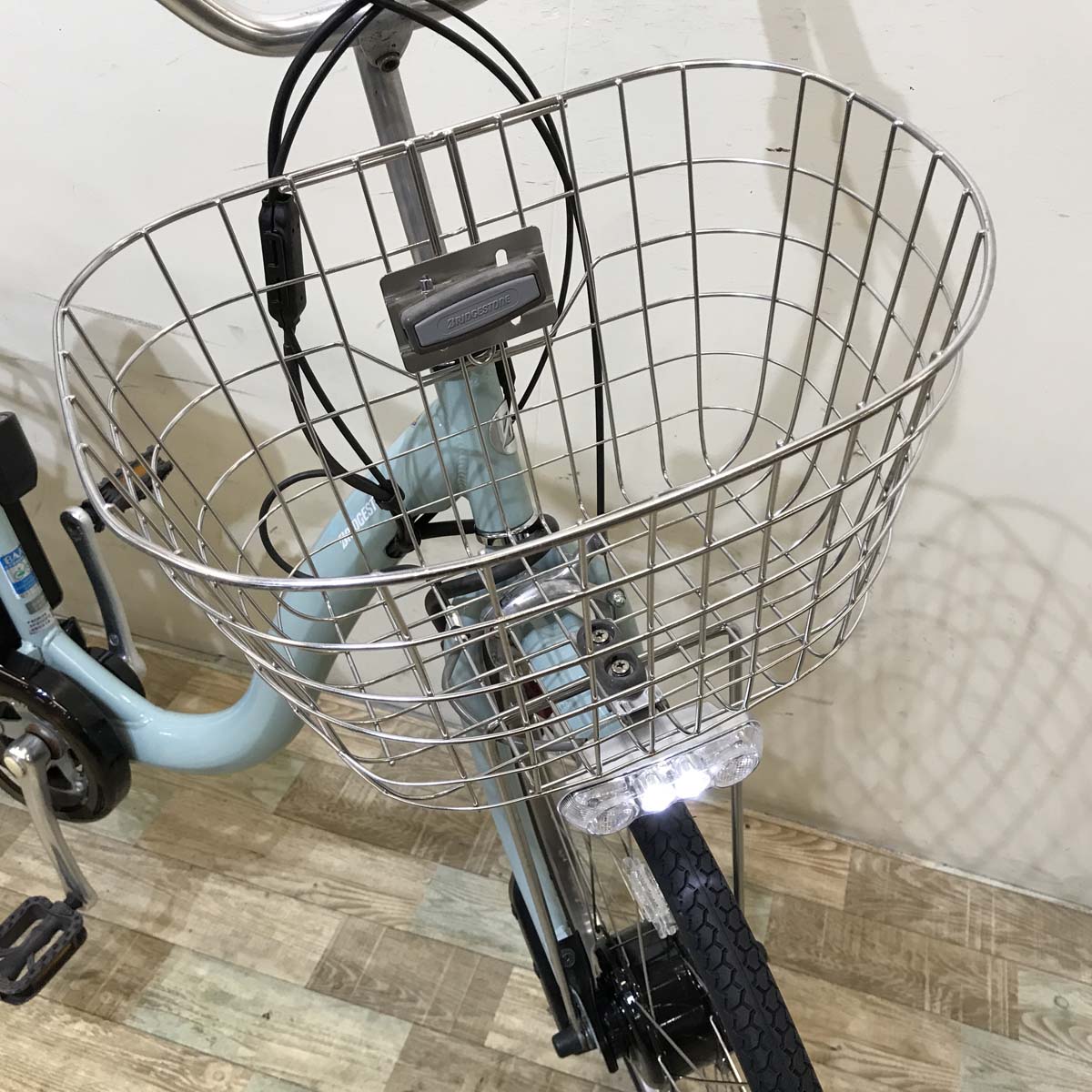 ブリヂストン フロンティア ミントグリーン 26インチ KW062【中古車】