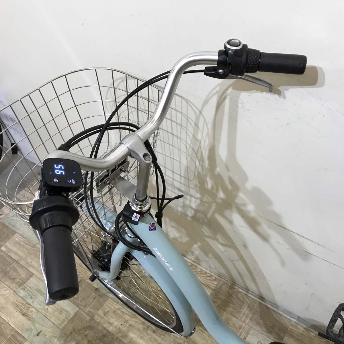 ブリヂストン フロンティア ミントグリーン 26インチ KW062【中古車】
