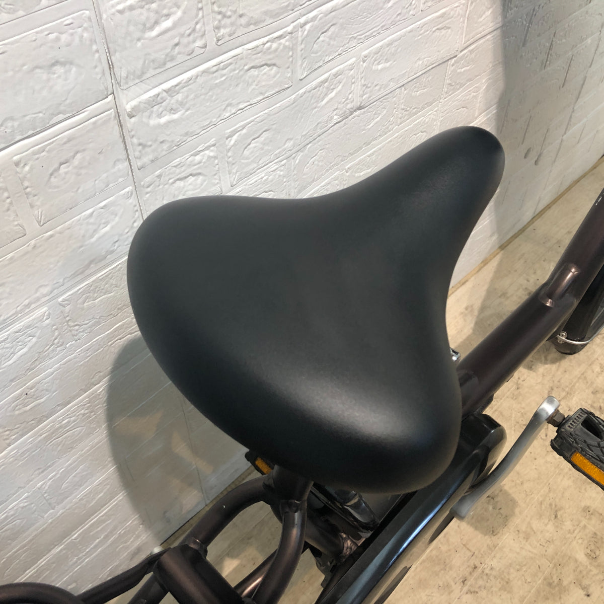 ブリヂストン アンジェリーノ プティット e ブラウン 20インチ YP118【中古車】